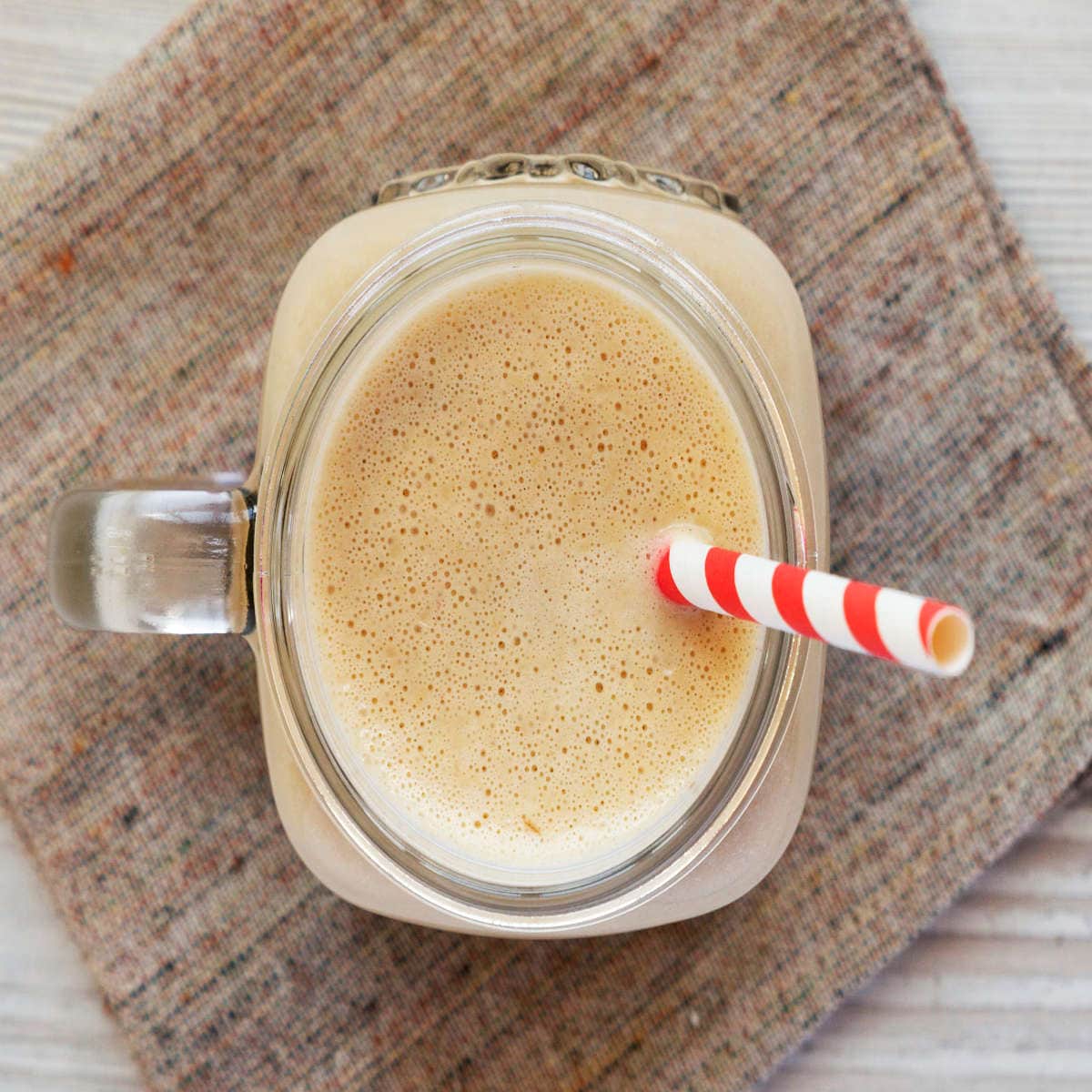 What Does Almond Milk Taste Like?