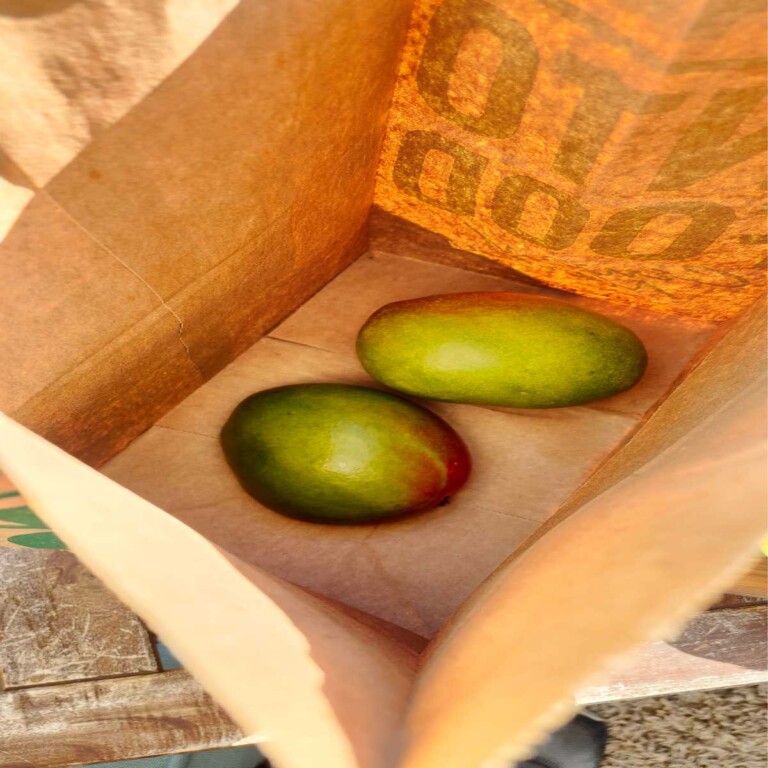 How To Ripen Mangoes Super Easy Butter N Thyme