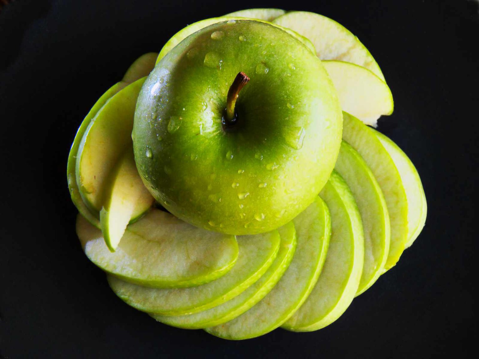 How Many Apples In A Pound, Bushel, Quart, and Cup