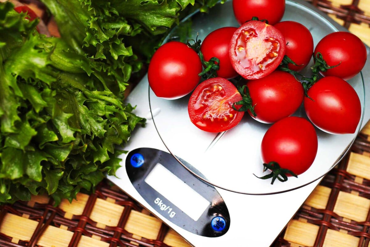 How Many Tomatoes In a Pound, Cup, or Quart Butter N Thyme