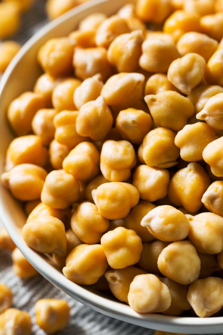 Guide To Garbanzo Beans (Chickpeas) Recipes, Nutrition, And More