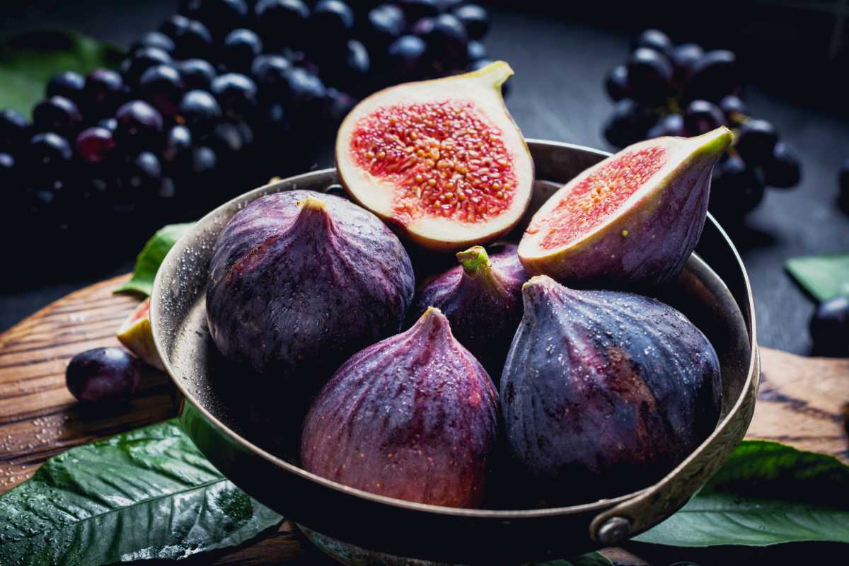 Dates Fruit.